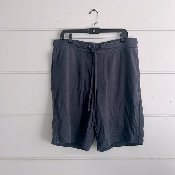 Barefoot Dreams Men French Terry Short - Picture 5 of 11